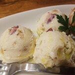 User's review image for SAPO