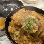 用戶對於金龍食堂的評論圖