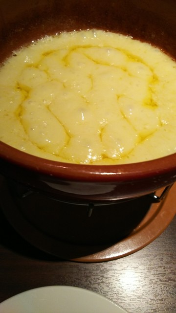 用户对于チーズフォンデュ＆ステーキ＆ワイン ケルン 本店的评论高清图