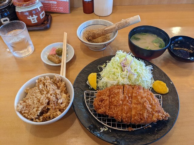 用户对于とんかつ玉藤 千歳店的评论图