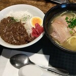 用户对于なんくる食堂的评论图