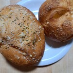 用户对于MILK IN BREAD的评论图