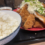 用戶對於とりかつ たるたる 金いろ的評論圖