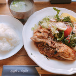 用户对于カフェ ド セジン的评论图