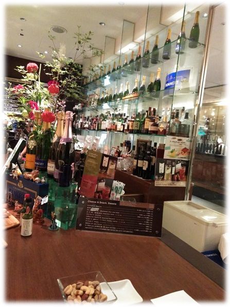 用戶對於B.C.T. BAR CARDINAL TOKYO的評論圖