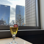 用户对于TSUTAYA BOOKSTORE SHARE LOUNGE MARUNOUCHI的评论图