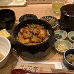 User's review image for 大坂かしわ飯 ロマン亭