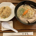 用户对于らーめん古潭 なんばCITY店的评论图