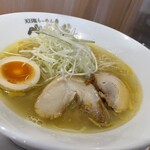 User's review image for 泡系しおとんこつラーメン べらしお 総本店
