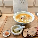 用戶對於だしと小麦の可能性的評論圖