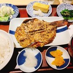 用戶對於焼魚定食と釜戸ごはん 梅田食堂的評論圖