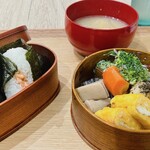 用户对于小春日和的评论图