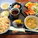 用户对于お食事処 としぶん的评论图
