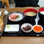 用户对于おもひで食堂的评论图