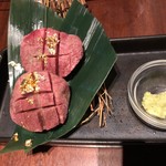 用户对于牛角 梅田阪急東通り店的评论图