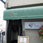 用户对于Music & Dining Bar M.J. Smile的评论图