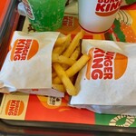 用户对于バーガーキング ホームセンタームサシ京都八幡店的评论图