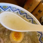 用户对于中国ラーメン揚州商人 新橋店的评论图
