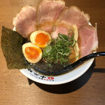 用户对于熟成醤油らーめん 十二分屋 城陽店的评论图