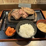 用戶對於感動の肉と米 新橋店的評論圖