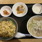 用戶對於咸亨酒店的評論圖