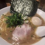 User's review image for 神楽坂家系ラーメン モンタナ
