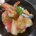 用户对于海鮮丼の駅前 阪神梅田店的评论图