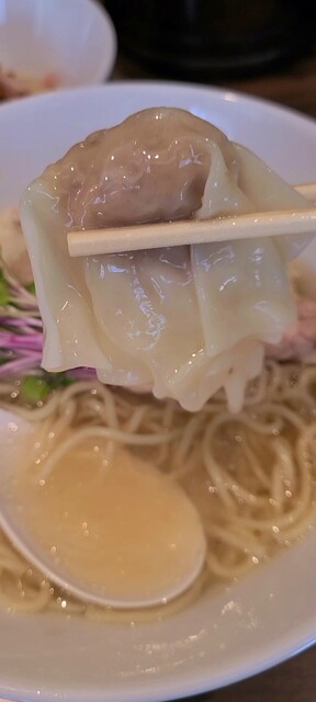 用戶對於塩生姜らー麺専門店 MANNISH 淡路町本店的評論高清圖