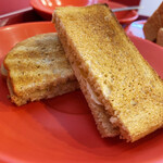 用户对于Ya Kun Kaya Toast 霞が関ビル店的评论图