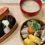 用户对于小春日和的评论图