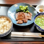用户对于炭焼牛たん 赤兵衛分店的评论图