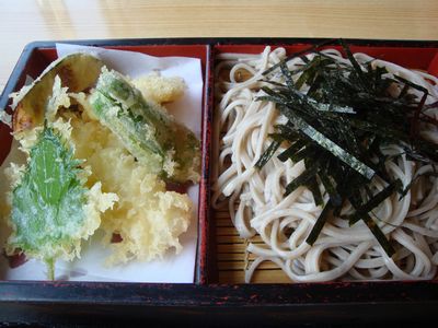用户对于やま源的评论图