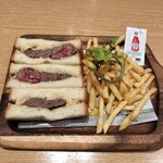 User's review image for カフェ＆ビヤレストラン宮 羽田空港店