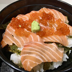 用户对于海鮮丼の駅前 阪神梅田店的评论图