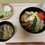 用戶對於東京ダイヤビルディング 食堂 1号館的評論圖