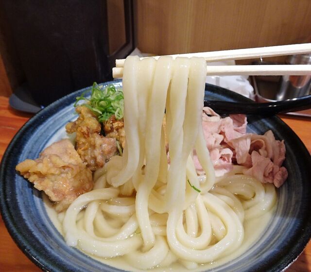 用戶對於自家製さぬきうどんと肉 新橋甚三的評論高清圖