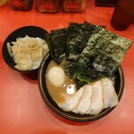用戶對於横浜家系総本山 吉村家直系店 ラーメン内田家的評論圖
