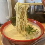User's review image for 泡系しおとんこつラーメン べらしお 総本店
