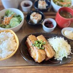 用戶對於肉の八十二食堂的評論圖