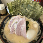 用户对于横濱家系ラーメン 神山 松屋町店的评论图