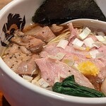 用戶對於満鶏軒 秋葉原UDX秋葉原拉麺劇場店的評論圖