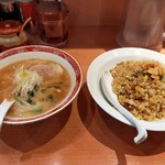 用户对于俺流塩らーめん 渋谷総本店的评论图