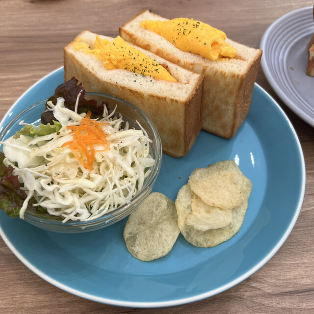 用户对于インディゴカフェ的评论高清图