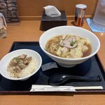 用戶對於らぁ麺 鶏だし屋的評論圖