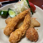 用戶對於山香食堂的評論圖