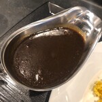 User's review image for 旨さと辛さがここちよい黒カレー 萬栄カレー