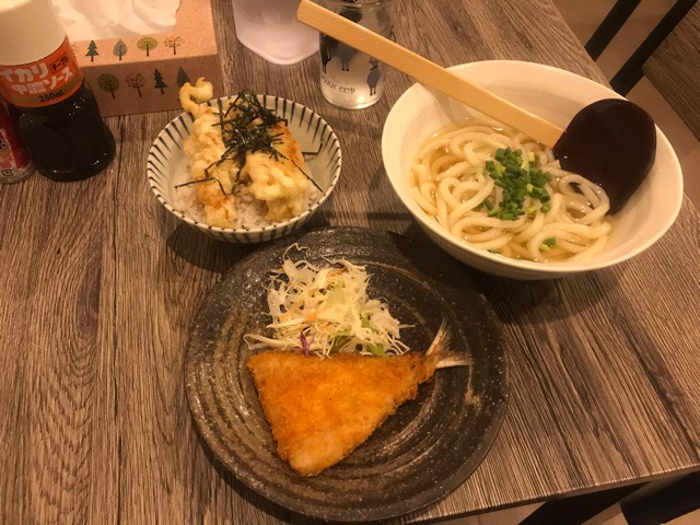 用户对于ゆるり的评论图