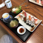 用户对于やま六鮨的评论图