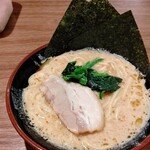 用户对于横浜家系ラーメン 武田家 旭川店的评论图