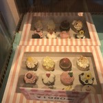 用户对于サリーズカップケーキ的评论图